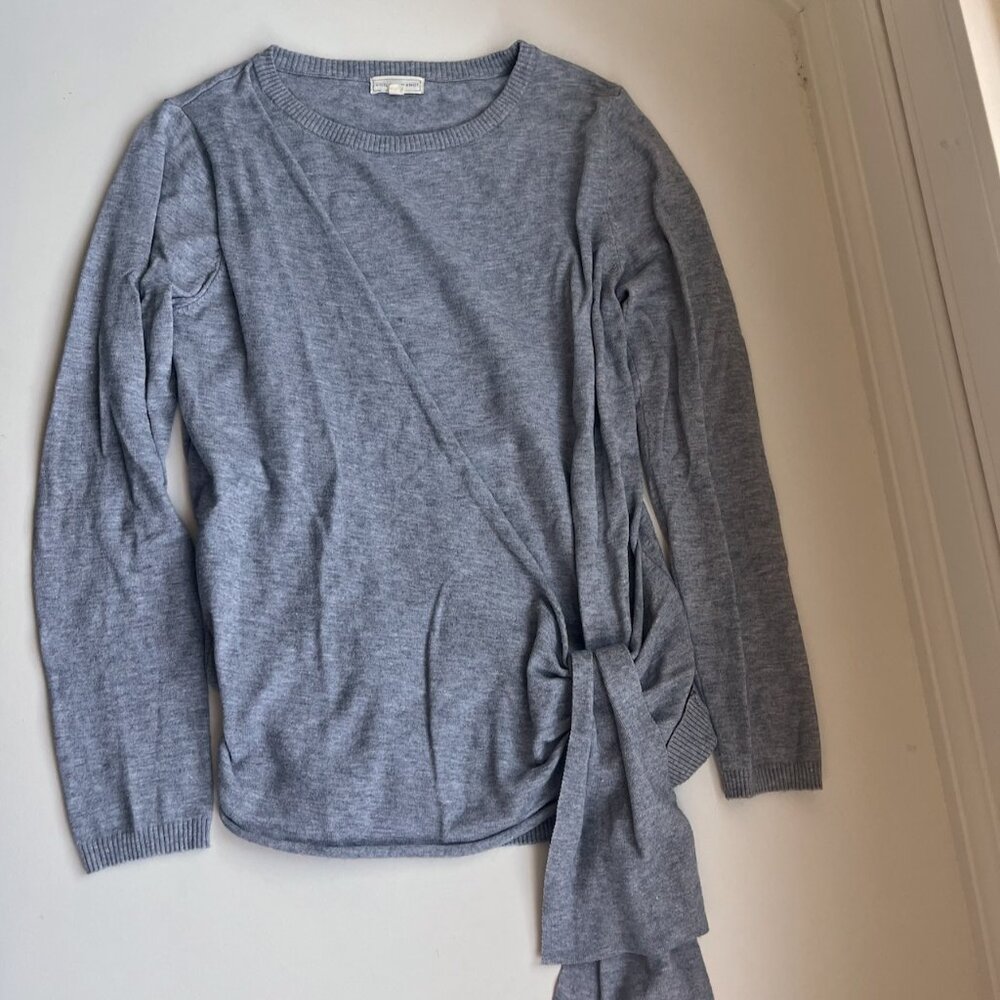 Gray Faux Wrap Sweater Stitch & Knot Size Small